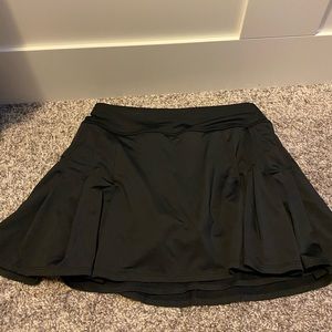 Black Athleta skirt with built in shorts